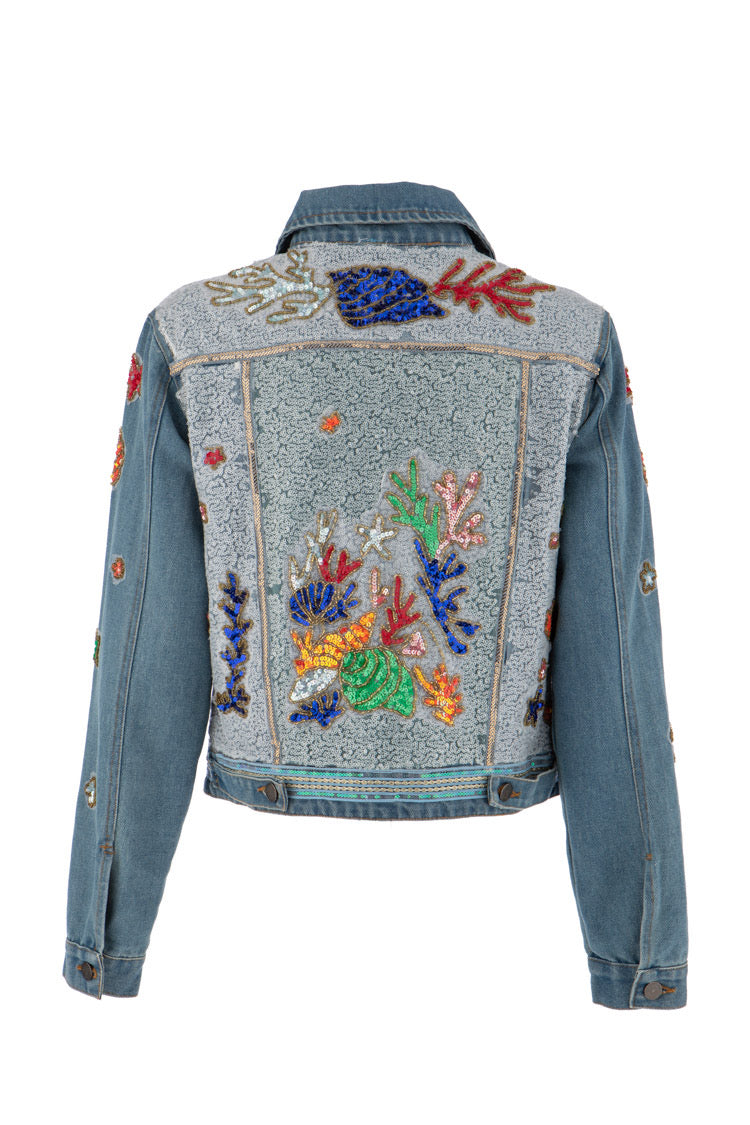 Denim Jacke mit bunter Korallenstickerei – Meerjungfrau Statement Jeansjacke