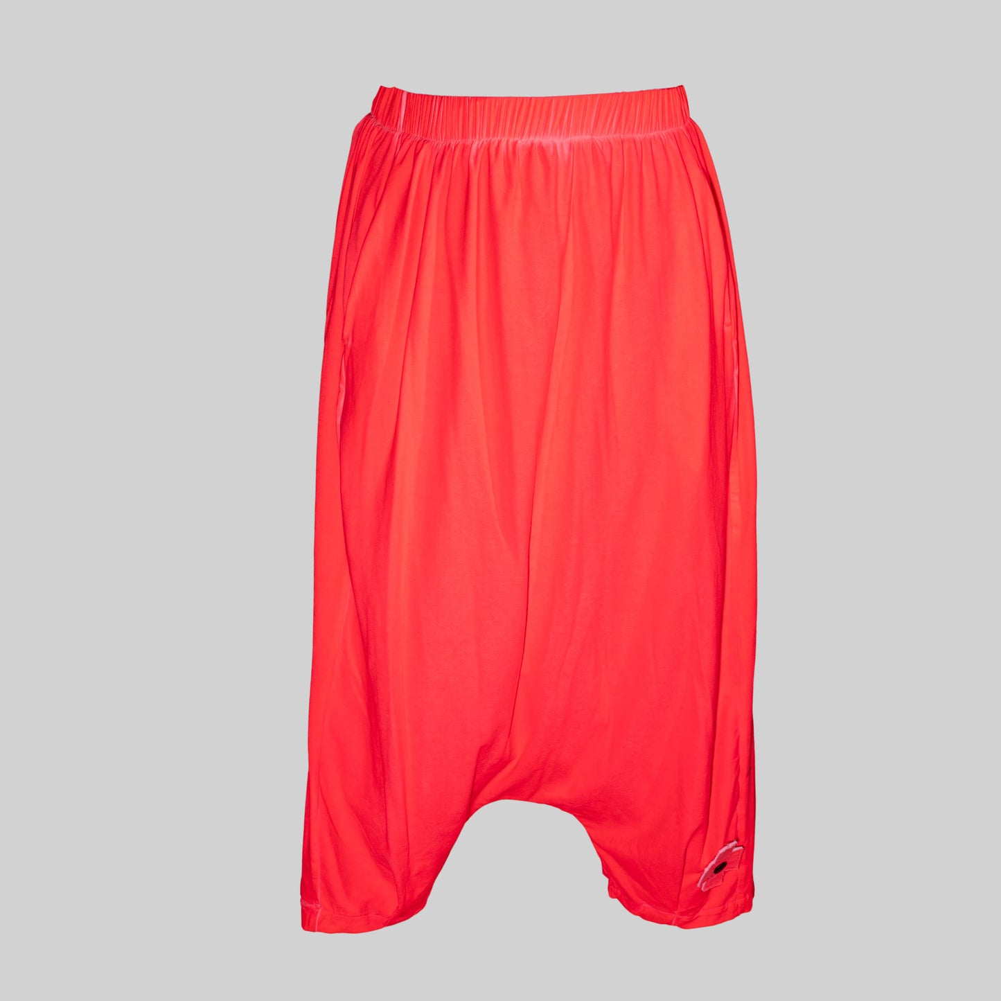 Baggy Pant mit tiefem Schritt – Schwarze Ballonhose mit elastischem Bund