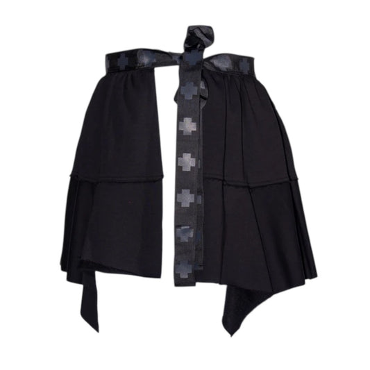 Asymmetrischer schwarzer Sweatrock mit Kreuz-Details – Urban Edge Skirt