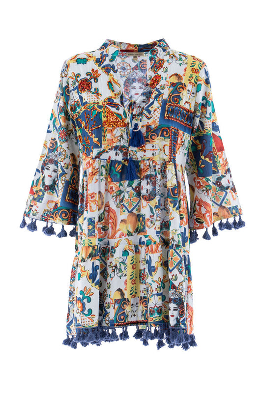 Kurzes Boho-Kleid mit buntem Italien-Print und blauen Quasten - Kleid